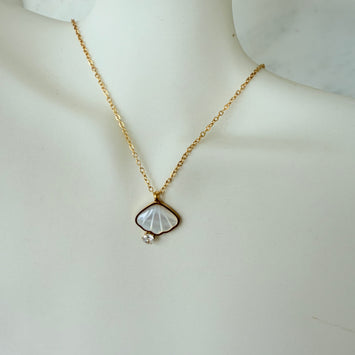 Shell necklace