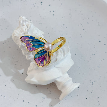 Butterfly ring