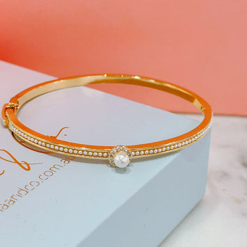 Pearl bangle