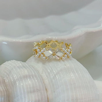 Pearl cross ring