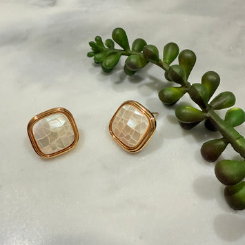 Square shell earrings