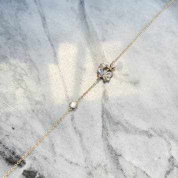 Diamond flower bracelet