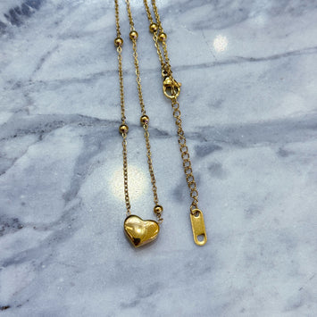 Gold heart necklace