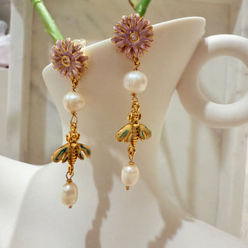 Hanging spring earrings