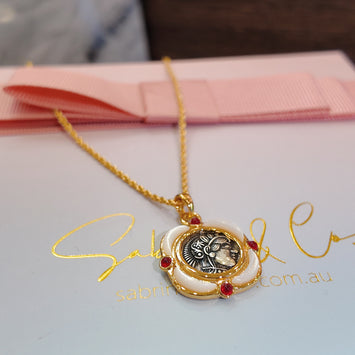 Picture frame necklace