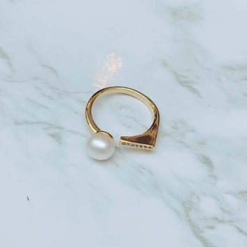 Modern Square Pearl Ring