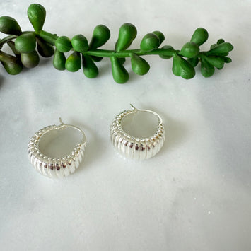 Sliver designed hoop earrings