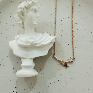 Rose star necklace