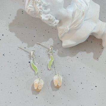 Sliver rose earrings