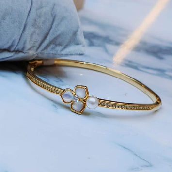 Pearl Blossom Bangle