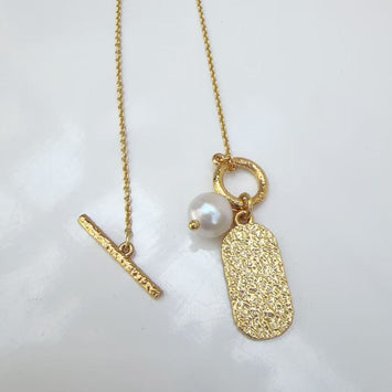 Pearl Toggle Necklace