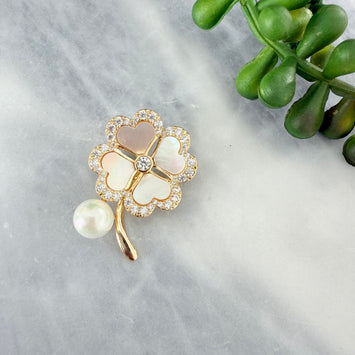 Four hearts shell flower brooch