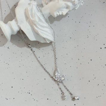 Sliver wing necklace