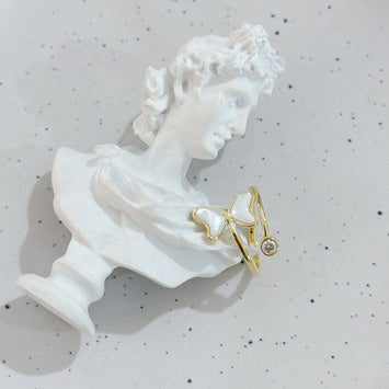 Shell butterfly ring