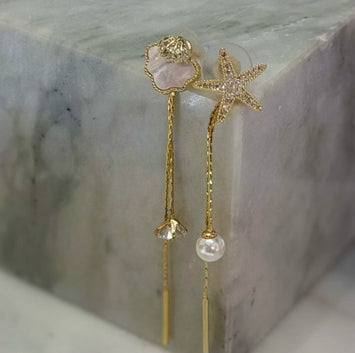 Shell and star earrings