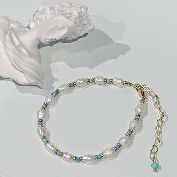 Gemstone with fresh water pearl bracelet