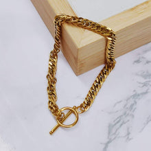 Toggle Chain Bracelet