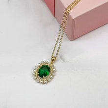 Halo Green Necklace