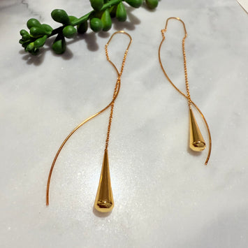 Hanging drop earrings