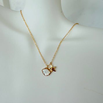 Shell and starfish necklace