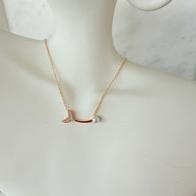 Tail necklace