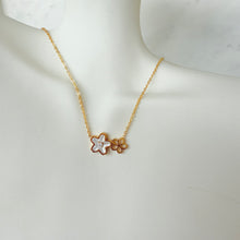 Shell flower necklace