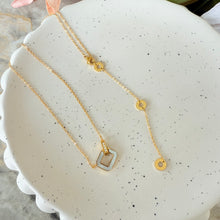 Shell square necklace