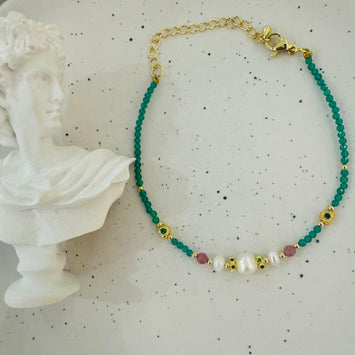 Triple pearls bracelet