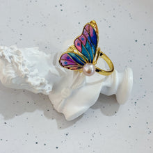 Butterfly ring