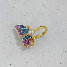Butterfly ring