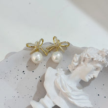 Bow earrings