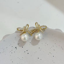 Bow earrings