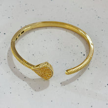 Fan bangle