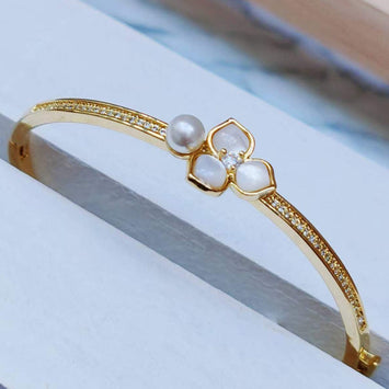 Pearl Blossom Bangle
