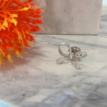 Sliver bow brooch