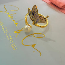 Butterfly wing ring