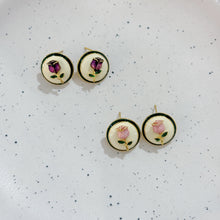 Rose earrings