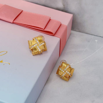 Fashion golden square earrings