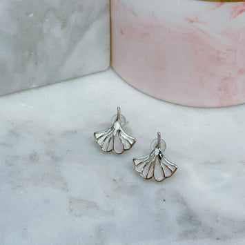 Sliver shell earrings