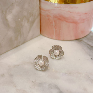 Sliver flower earrings
