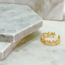 Multiple flowers ring