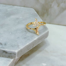 Diamond tail ring