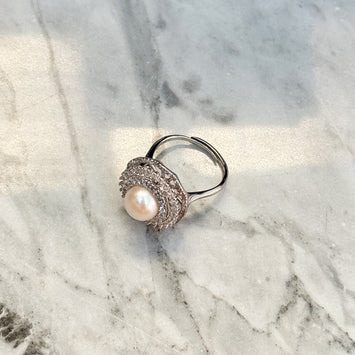 Sliver pearl ring