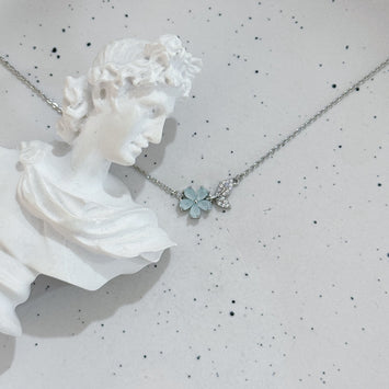 Blue flower necklace