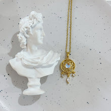 Gold star necklace