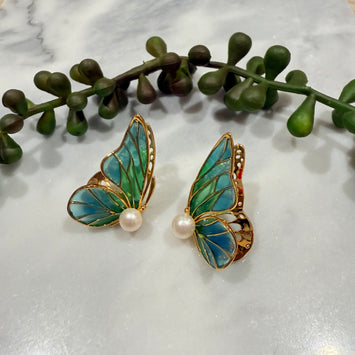 Three-dimensional butterfly earrings