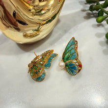 Three-dimensional butterfly earrings