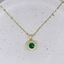 Hanging green necklace
