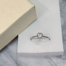 Sliver heart ring