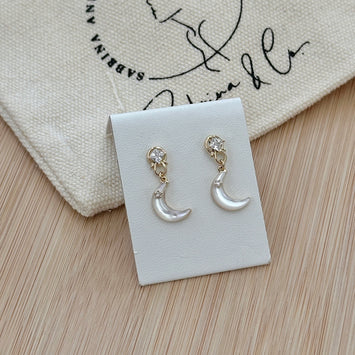 Hanging shell moon earrings